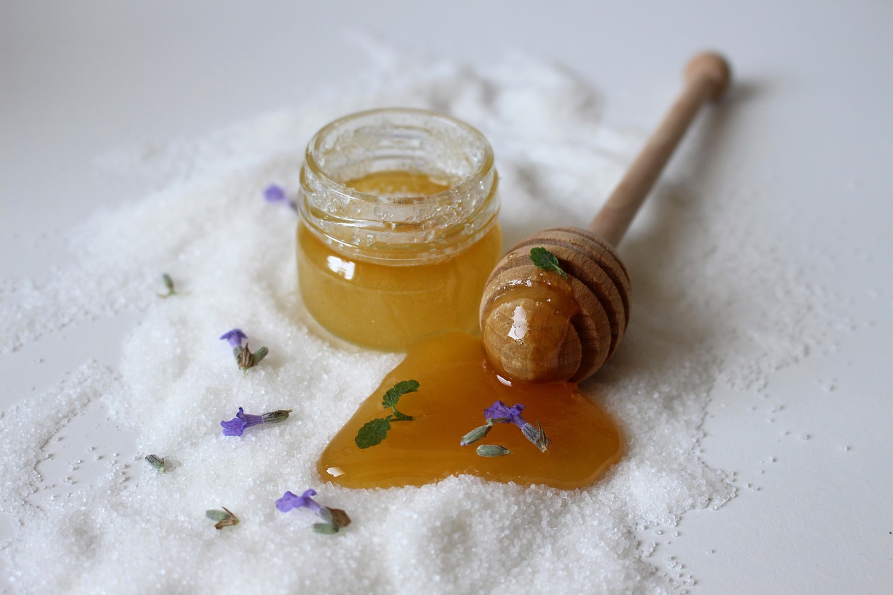 How to Use Honey in Daily Skin and Hair Care?