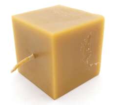 Beeswax candle cube pure 4.5 x 4.5 x 4.5 cm