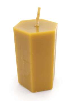 Beeswax hexagonal candle small 4.4 x 4.4 x 6.5 cm